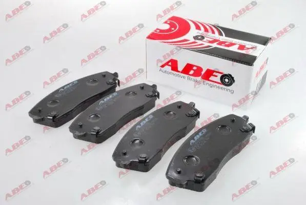 Комплект гальмівних колодок передн, CHRYSLER 300 C, 300C DODGE CHALLENGER, CHALLENGER SE, CHARGER, MAGNUM 2.7-6.4 09.04- ABE C1Y037ABE (фото 1)