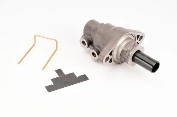 Головний гальмівний циліндр (20,64мм) TOYOTA ECHO, PLATZ, YARIS, YARIS VERSO 1.0-1.5 04.99-12.12 ABE C92037ABE (фото 1)