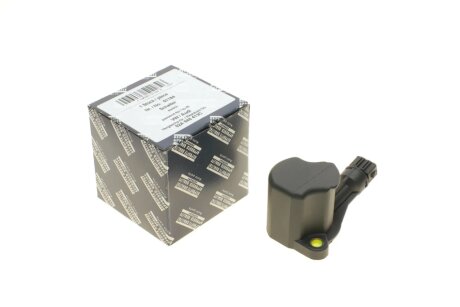 Датчик увімкнення заднього ходу Skoda Octavia/VW Passat/Golf III/IV 1.0-3.2 88-06 UA63 AIC 51184