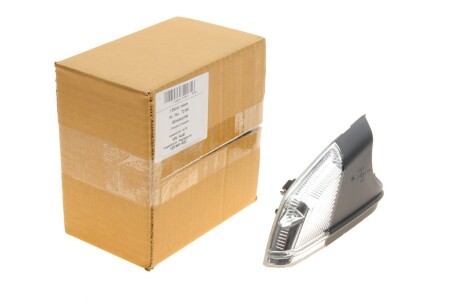 Повторювач повороту на дзеркало Skoda Octavia 04-13 (R) (opt-om) AIC 72185