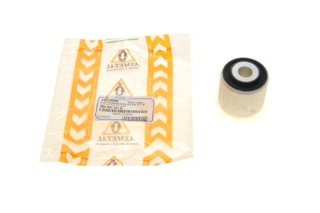 Сайлентблок важеля (переднього/знизу/спереду/ззовні) Audi A5/A6/A8/Q5/VW Phaeton 02- (попер.) UA63 ASMETAL 38AU2500