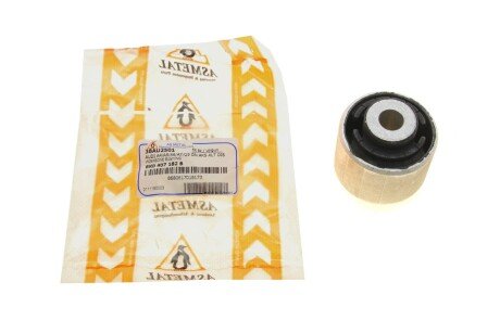 Сайлентблок важеля (переднього/знизу/спереду/всередині) Audi A4/A5/A6/A7/Q5 2.0-3.0TDI/3.2 FSI 0 UA63 ASMETAL 38AU2501