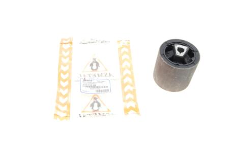 Сайлентблок важеля (переднього/знизу/спереду/всередині) BMW 5 (E60-E61)/7 (E65-E67) 01- UA63 ASMETAL 38BM0320