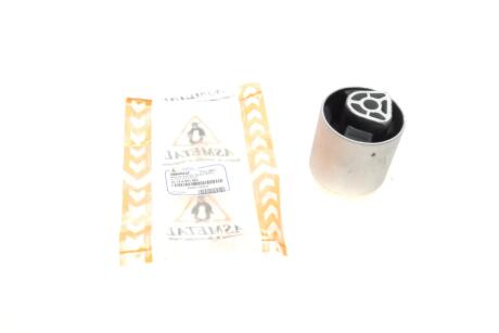 Сайлентблок важеля (переднього/знизу) BMW X5 (F15/F85)/X6 (F16/F86) 13-19 B47/N20/N47/N55/N5 (opt-om) ASMETAL 38BM0423