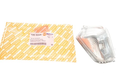 Повторювач повороту на дзеркало MB Sprinter/VW Crafter 06- (R) (8228) (opt-om) AUTOTECHTEILE 100 8228