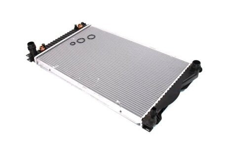 Радіатор охолодження двигуна Audi A6 (04-11) 2,7d 3,0d AT AVA AVA COOLING AI2236