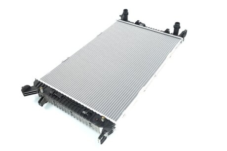 Радіатор охолодження двигуна Audi A4 1,8i 2,0i 2,0d 08>, A6 Q5 AVA AVA COOLING AI2306