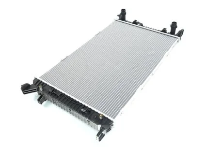 Радіатор охолодження двигуна Audi A4 1,8i 2,0i 2,0d 08>, A6 Q5 AVA AVA COOLING AI2306