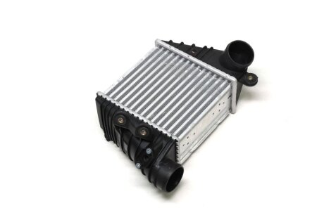 Інтеркулер A3 1.8i / 1.9 TDi 09/96- (Ava) AVA COOLING AI4172