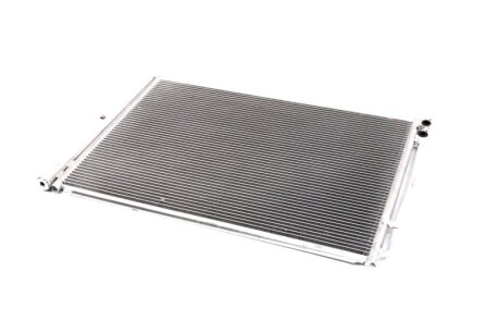 Конденсор кондиціонера BMW F07/F10/F01 5/7 10- (Ava) AVA COOLING BWA5370D