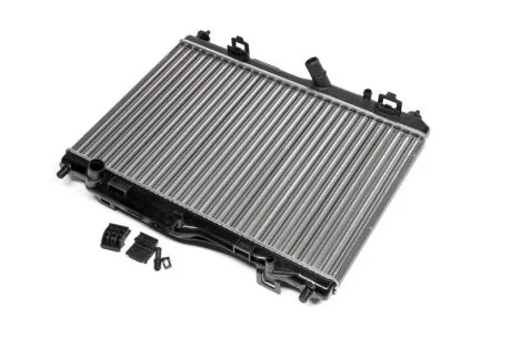 Радіатор охолодження двигуна Ford Fiesta 1,4i AT 08> AVA AVA COOLING FD2441