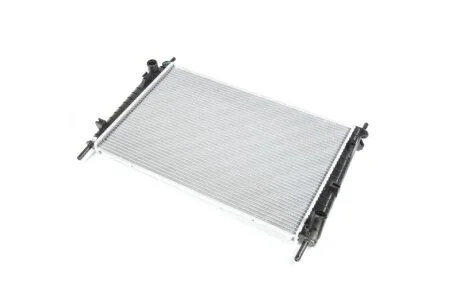 Радіатор охолодження двигуна Ford Mondeo III 1,8i 2,0i MT 00>07 AVA AVA COOLING FDA2335