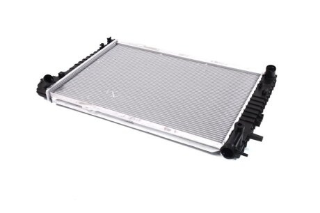 Радіатор охолодження TUCSON/SPORT.2 20i MT 04-(AVA) AVA COOLING HY2210