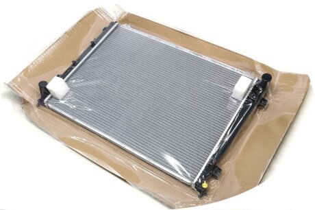 Радіатор охолодження двигуна KIA CARENS (2006) 2.0 CRDI (Ava) AVA COOLING KA2162