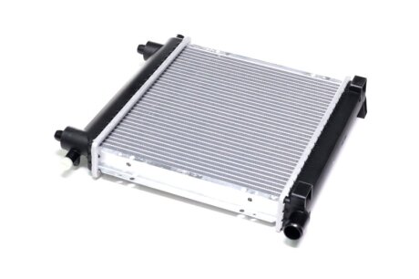 Радіатор охолодження двигуна W124/W201 MT 18/20/23-AC (Ava) AVA COOLING MS2039