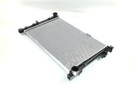 Радіатор охолодження двигуна W203(C) MT/AT +/-AC 00-02 (Ava) AVA COOLING MSA2286