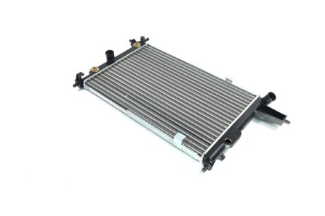 Радіатор охолодження двигуна VECTRA A 16/18/20 AT 88- (Ava) AVA COOLING OLA2120