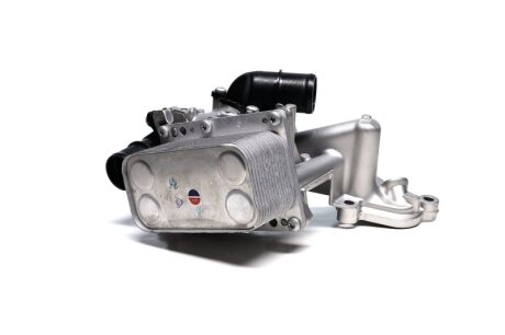 Радіатор масляний Nissan/Opel/Renault в зборі (AVA) AVA COOLING RT3631H