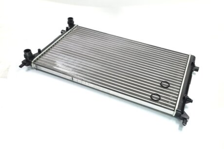 Радіатор охолодження двигуна GOLF5/TOURAN/A3 14/16 03- VW2204 (Ava) AVA COOLING VN2204