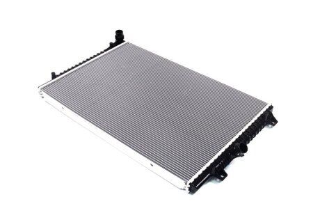 Радіатор охолодження двигуна VW Caddy 2,0d 15>, Jetta 14> AVA AVA COOLING VN2414