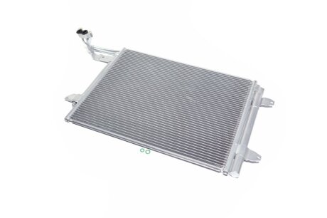 Конденсор кондиціонера VW TOURAN ALL MT/AT 03-(AVA) AVA COOLING VN5211D