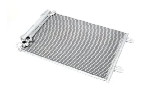 Конденсор кондиціонера PASSAT7 16/20/19TDi/20TDi (AVA) AVA COOLING VNA5225D