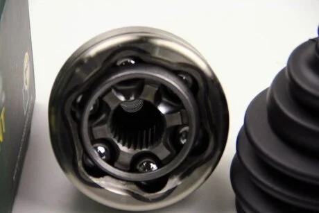 ШРУС со смазкой в комплекте VOLKSWAGEN CARAVELLE 2000-2003, MULTIVAN 2000-2003, TRANSPORTER 1998-2003 BGA CV9605A