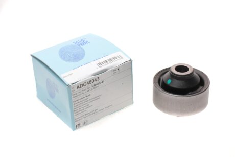 Сайлентблок важеля переднього нижнього Mitsubishi BLUE PRINT ADC48043