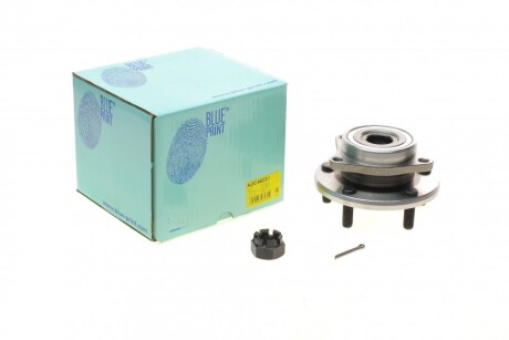 Підшипник маточини (передньої) Mitsubishi Grandis 03-13/Space Wagon 91-13 (з маточиною) (opt-om) BLUE PRINT ADC48232