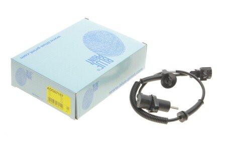Датчик частоти обертання колеса (задній) Chevrolet Aveo 03-11 (L) (opt-om) BLUE PRINT ADG07157