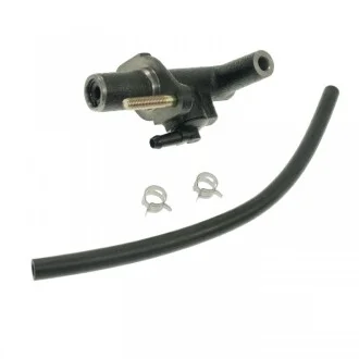 Циліндр зчеплення (головний) Mazda 323/626 97-04 (opt-om) BLUE PRINT ADM53431