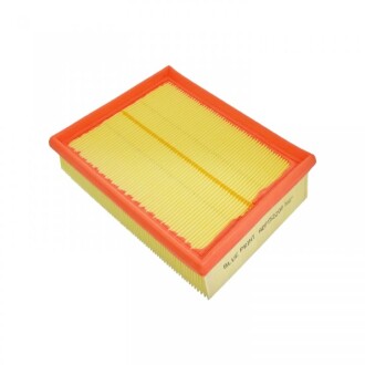 Фильтр повитряний Citroen Xsara/Peugeot 206 1.9D/2.0HDi 98- UA63 BLUE PRINT ADP152208