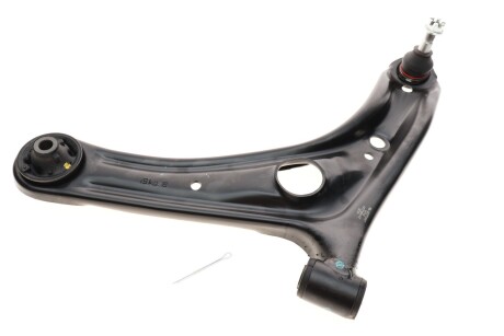 Важіль підвіски (передній/знизу) (L) Toyota Yaris 00-05 (opt-om) BLUE PRINT ADT386147