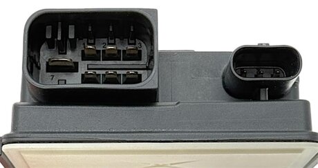 Блок попереднього розігріву свічок N57 BMW 12217822100