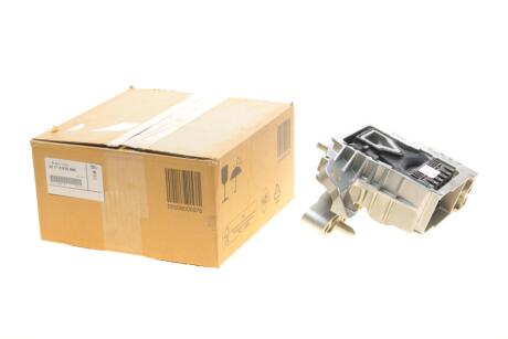 Подушка двигуна (R) 1 (F40)/2 (F44)/X2 (F39)/Mini (F55/F56/F57) 1.5/2.0/2.0D 13- UA63 BMW 22118835566