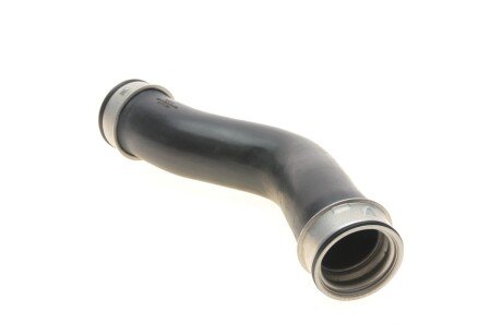 Патрубок інтеркулера (R) VW Passat 1.8TSI 09-14/Golf 1.8TSI/2.0GTI 04-13 UA63 BOGAP A1711363