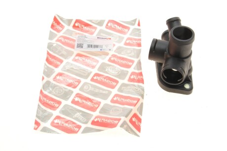 Фланец системы охлаждения VW Golf III/IV/Passat 88-02 (opt-om) BOGAP A4252139