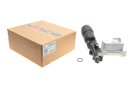 Радіатор масляний MB Sprinter 13- (OM 646/OM651) UA63 BOGAP C4222106