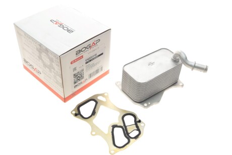 Радіатор масляний MB C-class (W204/W205)/E-class (W212/W213) 11- (теплообмінник) UA63 BOGAP C4222110