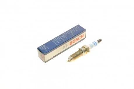 Свічка запалювання YR6TII330T IRIDIUM (VAG 3.2, 3.6 FSI) (вир-во) BOSCH 0 242 140 528