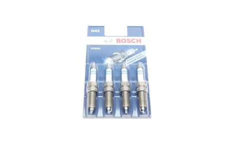 Свічка запалювання Renault Clio III 1.2 16V 05-14- (opt-om) BOSCH 0 242 140 802