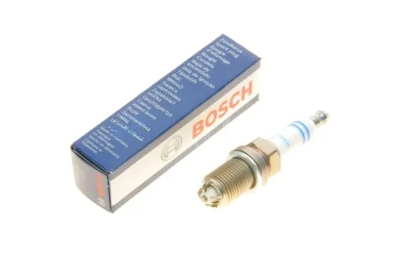 Свічка запалювання Ford Galaxy 2.8i 92- UA63 BOSCH 0 242 229 613
