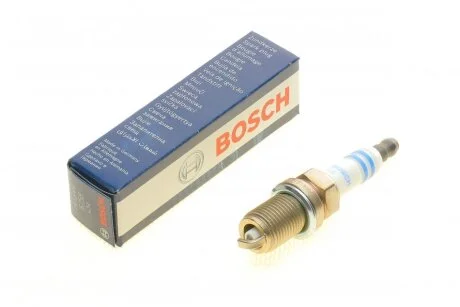 Свічка запалювання FR7DPPE PLATINUM (VOLVO) (вир-во) BOSCH 0 242 235 749