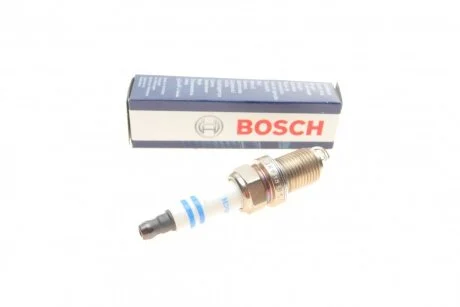 Свічка запалювання FR6KI332S IRIDIUM (RENAULT, TOYOTA) (вир-во) BOSCH 0242240653