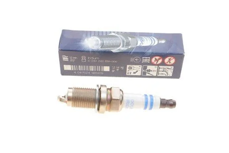 Свічка запалювання Honda City/Civic/CR-Z/Jazz 1.4-2.01- (opt-om) BOSCH 0 242 240 691