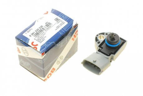 Датчик тиску палива Ford Focus 2.5 09-11/Volvo C30/S40/V40/V70 2.5 04- UA63 BOSCH 0 261 230 238