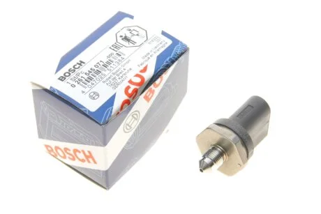 Датчик тиску палива BMW 1/2/3/4/5/6/7/X1/X3/X4/X5/X6 06- N55/N20N54/B48/B38 UA63 BOSCH 0 261 545 071