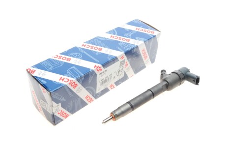 Форсунка паливна Hyundai Accent/Getz/i10/i30 1.1/1.5/1.6CRDi 05-11 (opt-om) BOSCH 0 445 110 255