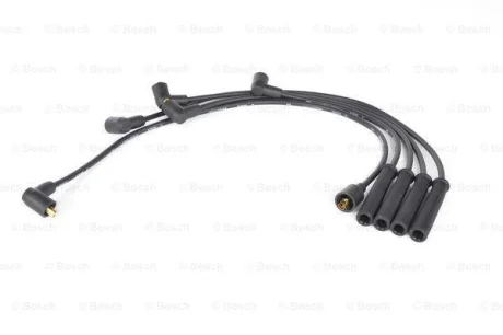 Комплект проводів запалювання FORD MAVERICK MAZDA 626 II NISSAN TERRANO II ROVER 200 II, 400 II SEAT RONDA 1.6/2.0/2.4 03.83-09.07 BOSCH 0986356807