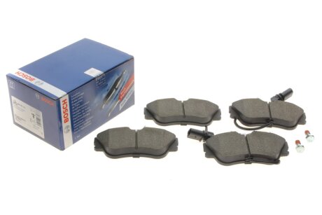 Колодки гальмівні (передні) VW T4 1.9-2.5TDI (Lucas) (з датчиком) UA63 BOSCH 0 986 424 672